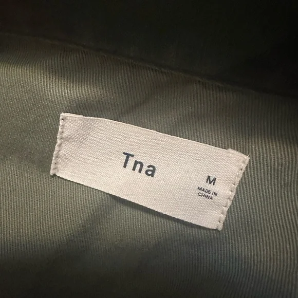 Aritzia TNA Molina Camo Jacket Size M - Picture 4 of 5